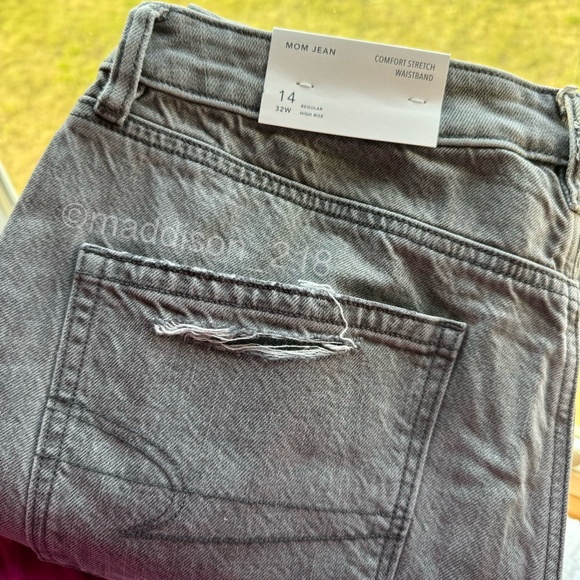 American Eagle AE Mom Jeans Smoked Grey Size 12 & 14 reg NWT - Picture 12 of 14